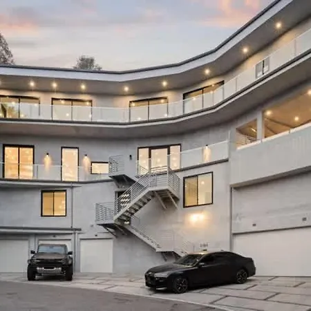 Villa The Temple Hill Estate
